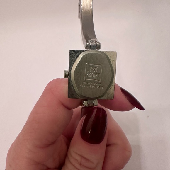 Yves Rocher Crystal Watch - Picture 5 of 5